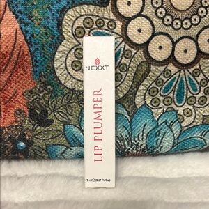 Nexx Lip Enhancer in Coral